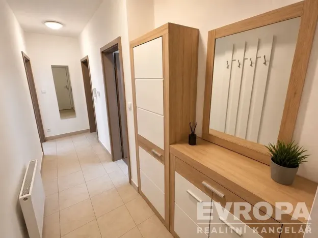Pronájem bytu 2+kk, Plzeň - Újezd, Halštatská, 42 m2