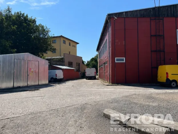 Prodej výrobních prostor, Nymburk, 900 m2