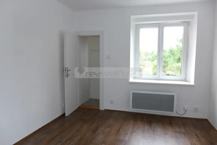 Pronájem bytu 1+kk, Plzeň - Jižní Předměstí, Na Jíkalce, 30 m2