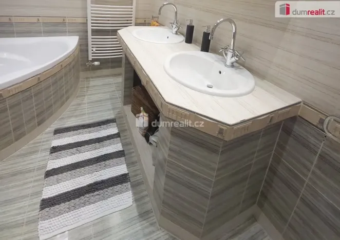 Prodej bytu 4+kk, Vochov, 85 m2