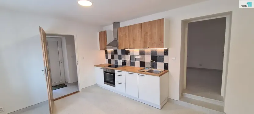 Pronájem bytu 2+1, Ptice, Hlavní, 60 m2