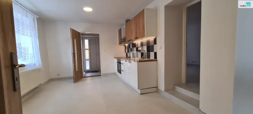 Pronájem bytu 2+1, Ptice, Hlavní, 60 m2