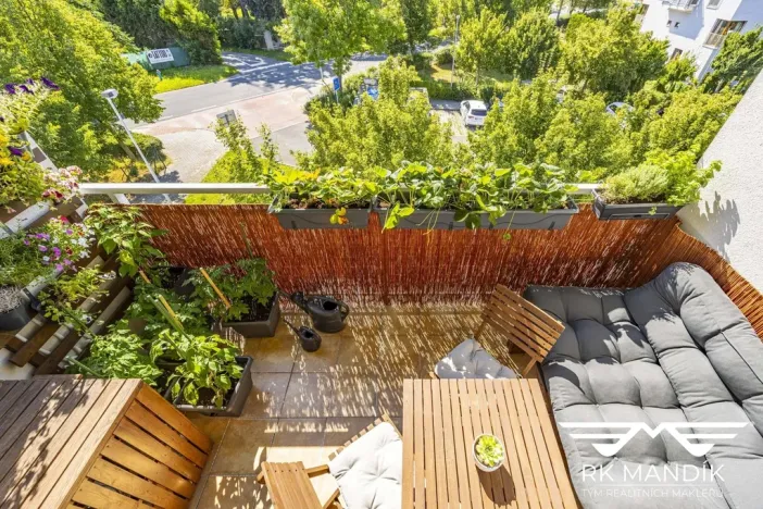 Pronájem bytu 2+kk, Zbuzany, Lomená, 43 m2