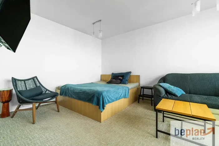 Pronájem bytu 2+1, Říčany, Komenského náměstí, 40 m2