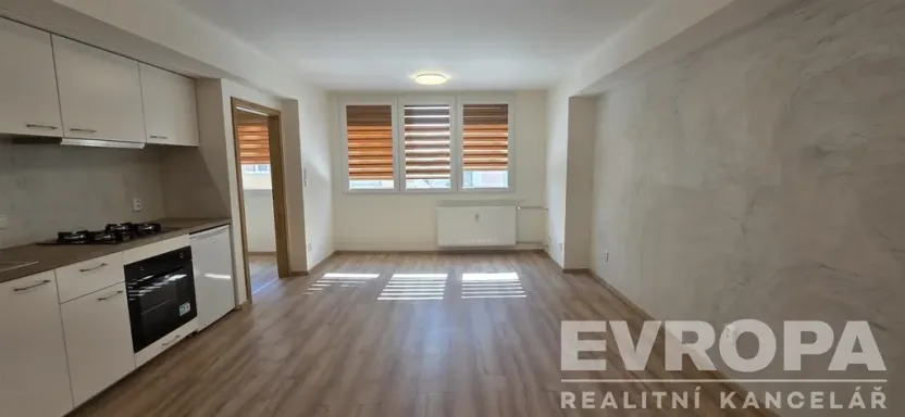 Pronájem bytu 2+kk, Kolín - Kolín III, Žižkova, 42 m2