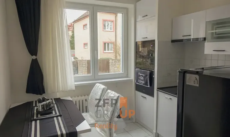 Pronájem bytu 1+1, Praha - Krč, Višňová, 37 m2