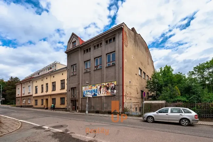 Prodej rodinného domu, Náchod, Jugoslávská, 1200 m2