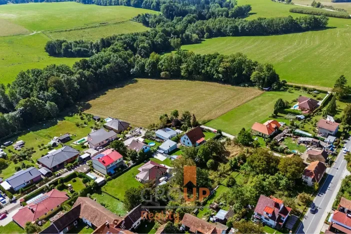 Prodej pozemku pro bydlení, Strážkovice, 1703 m2