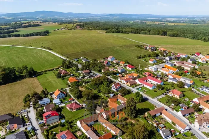 Prodej pozemku pro bydlení, Strážkovice, 1703 m2