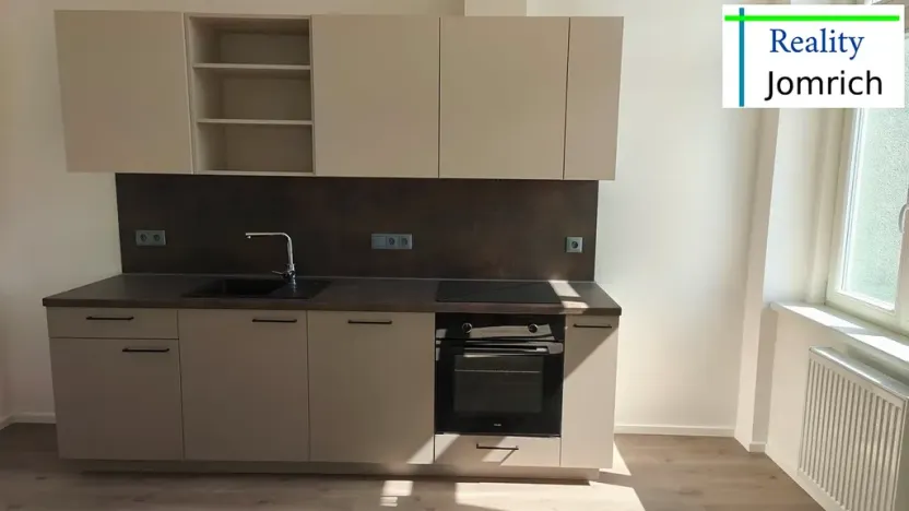 Pronájem bytu 2+1, Liberec, Moskevská, 80 m2