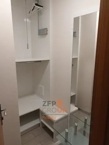 Prodej kanceláře, Břeclav, 17. listopadu, 1059 m2