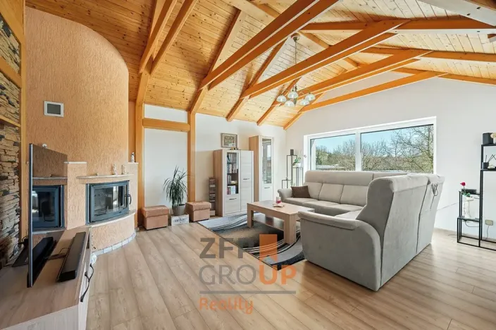 Prodej rodinného domu, Rozstání, 450 m2