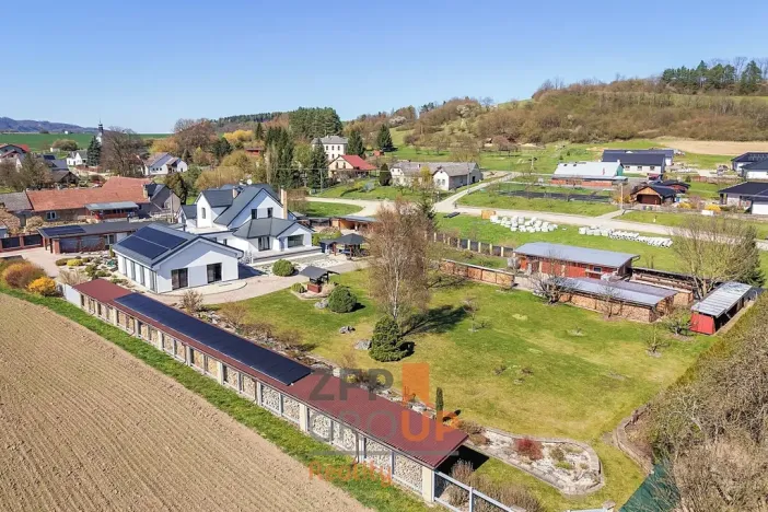 Prodej rodinného domu, Rozstání, 450 m2
