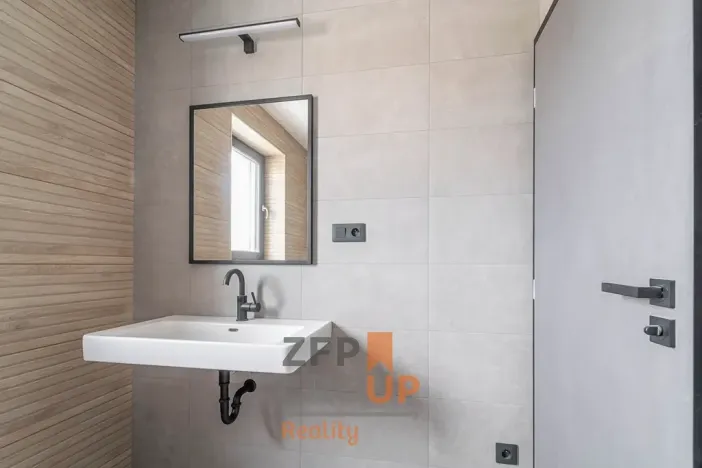 Prodej rodinného domu, Dříteč, 228 m2