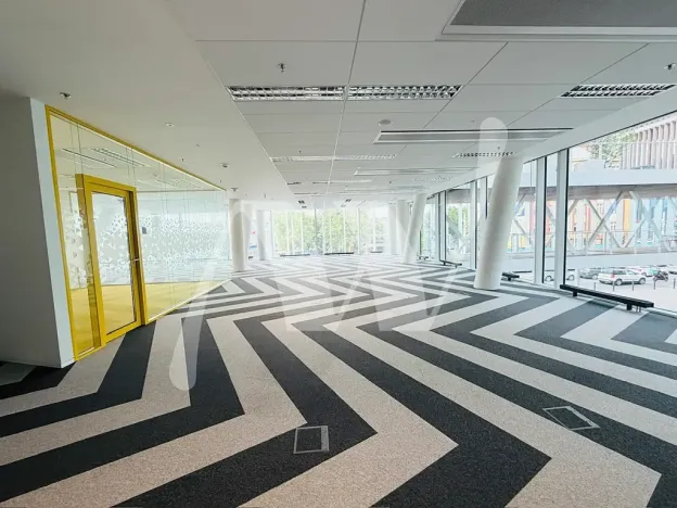 Pronájem kanceláře, Praha - Holešovice, Plynární, 648 m2