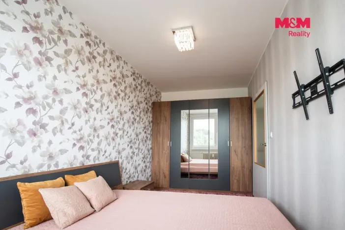 Pronájem bytu 3+1, Broumov - Olivětín, Dukelská, 57 m2
