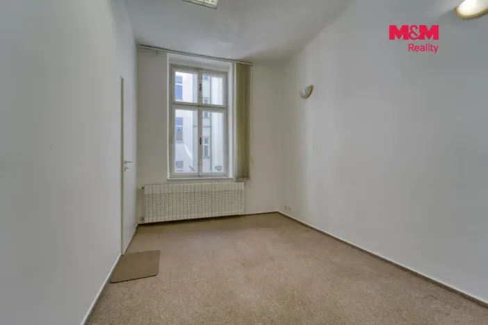 Pronájem kanceláře, Plzeň - Vnitřní Město, Veleslavínova, 112 m2