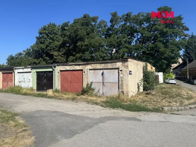 Pronájem garáže, Kladno, Šaldova, 19 m2