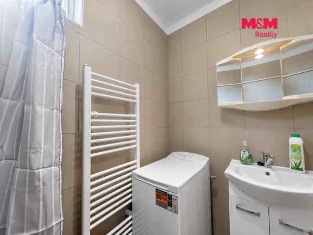 Pronájem atypického bytu, Čáslav - Čáslav-Staré Město, Formíkova, 90 m2