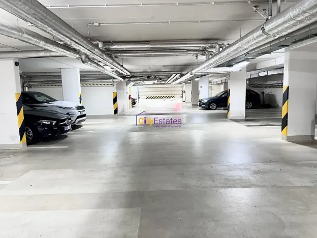 Prodej garážového stání, Praha - Hostivař, Bratislavská, 13 m2