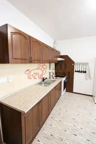 Prodej bytu 2+kk, Oslavany, náměstí 13. prosince, 63 m2