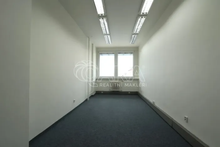Pronájem kanceláře, Praha - Chodov, Roztylská, 18 m2