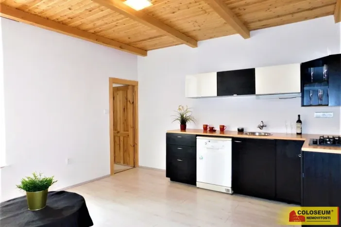 Pronájem rodinného domu, Znojmo, 146 m2