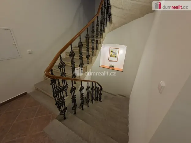 Pronájem bytu 1+kk, Praha - Břevnov, Na Petynce, 40 m2