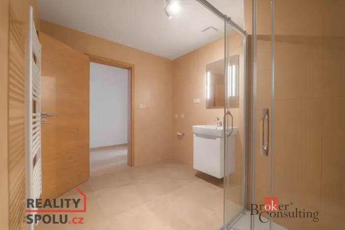 Pronájem bytu 1+kk, Plzeň - Jižní Předměstí, Měděná, 36 m2