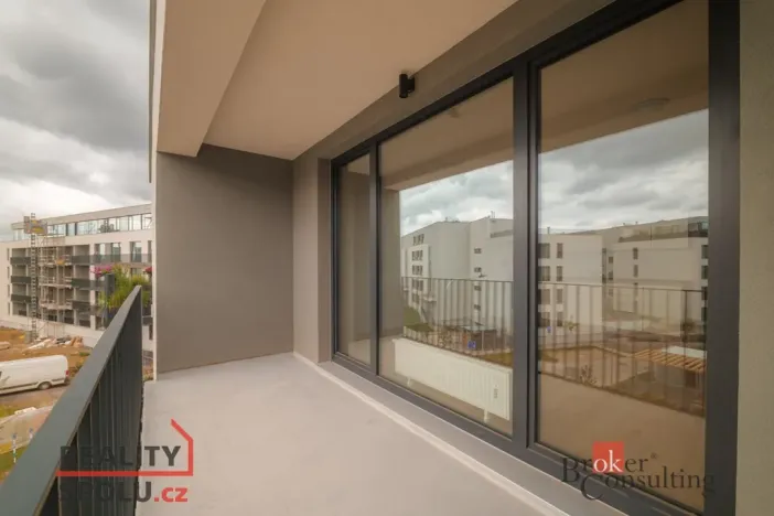 Pronájem bytu 1+kk, Plzeň - Jižní Předměstí, Měděná, 36 m2