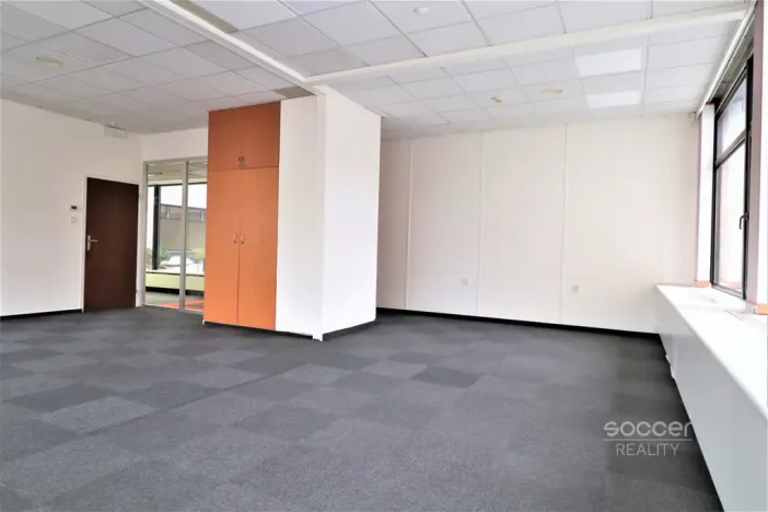 Pronájem kanceláře, Praha - Libeň, Sokolovská, 66 m2
