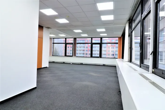 Pronájem kanceláře, Praha - Libeň, Sokolovská, 66 m2