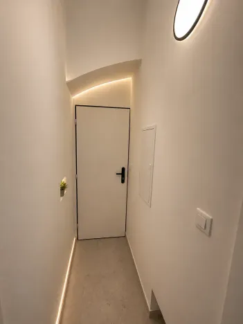 Pronájem bytu 1+kk, Praha - Nusle, Jaromírova, 25 m2