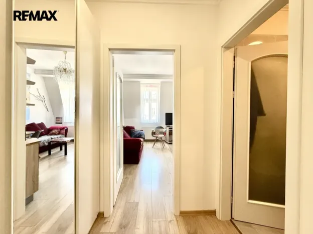 Pronájem bytu 2+kk, Karlovy Vary, Moskevská, 40 m2
