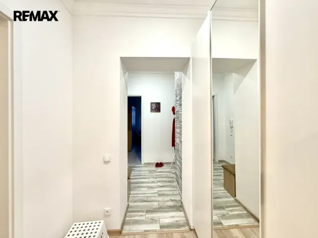 Pronájem bytu 2+kk, Karlovy Vary, Moskevská, 40 m2