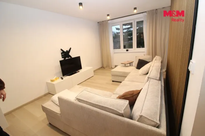 Pronájem bytu 2+1, Měšice, Revoluční, 42 m2