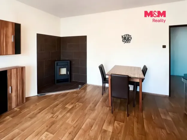 Prodej bytu 3+1, Obytce, 78 m2