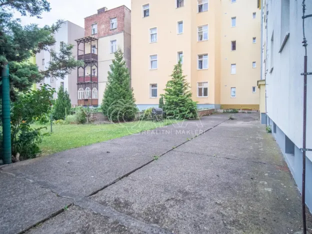 Prodej bytu 2+1, Teplice, Ruská, 61 m2