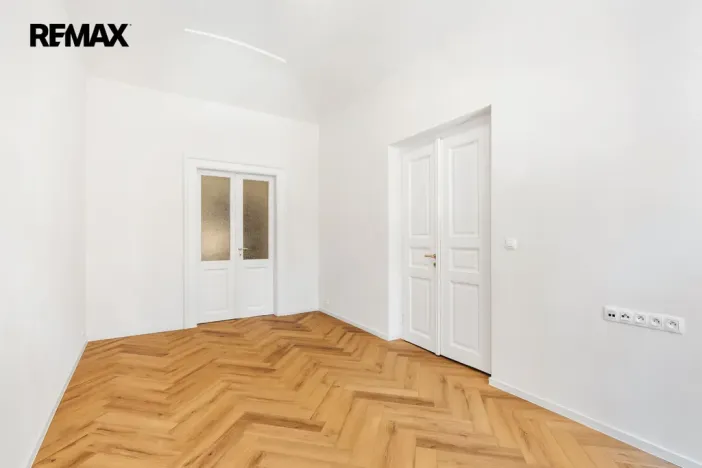 Prodej bytu 2+1, Praha - Karlín, Pernerova, 69 m2