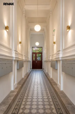 Prodej bytu 2+1, Praha - Karlín, Pernerova, 69 m2