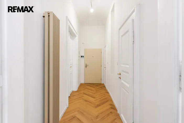 Prodej bytu 2+1, Praha - Karlín, Pernerova, 69 m2