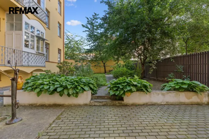Prodej bytu 2+1, Praha - Karlín, Pernerova, 69 m2