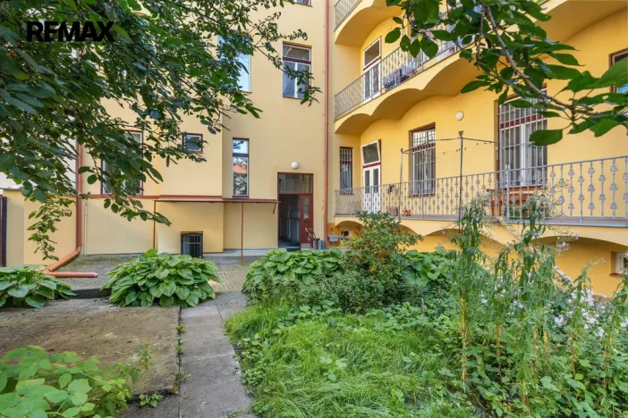 Prodej bytu 2+1, Praha - Karlín, Pernerova, 69 m2