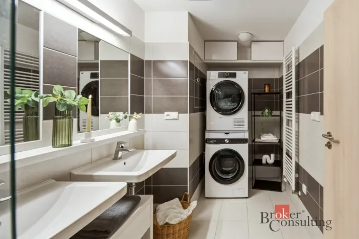 Prodej bytu 3+kk, Pardubice - Ohrazenice, U Sportovní školy, 92 m2