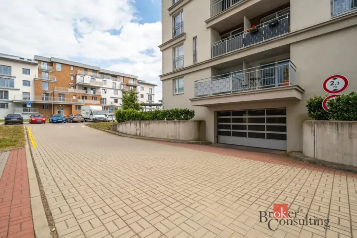 Prodej bytu 3+kk, Pardubice - Ohrazenice, U Sportovní školy, 92 m2