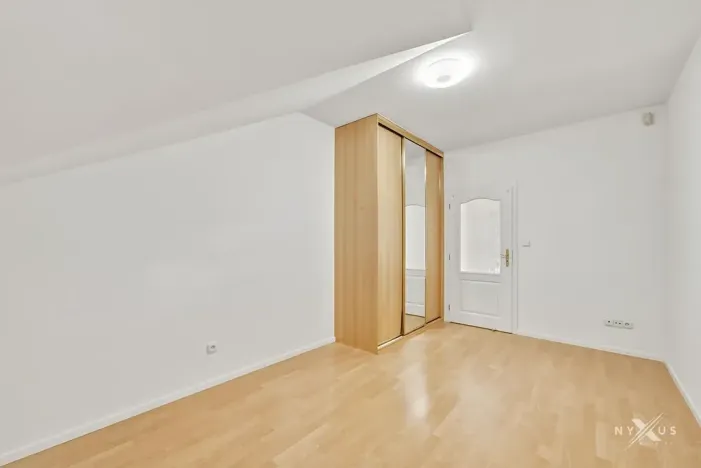 Pronájem rodinného domu, Praha - Štěrboholy, Pod areálem, 324 m2