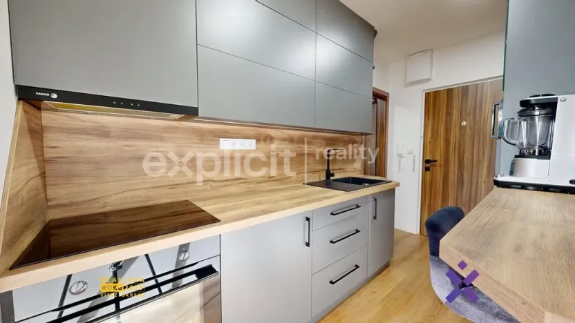 Prodej bytu 1+kk, Zlín, Družstevní, 35 m2