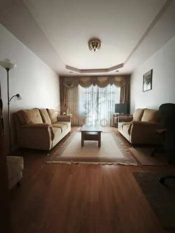 Pronájem bytu 3+1, Karlovy Vary, Bulharská, 90 m2