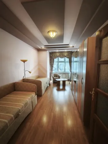 Pronájem bytu 3+1, Karlovy Vary, Bulharská, 90 m2