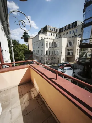 Pronájem bytu 3+1, Karlovy Vary, Bulharská, 90 m2
